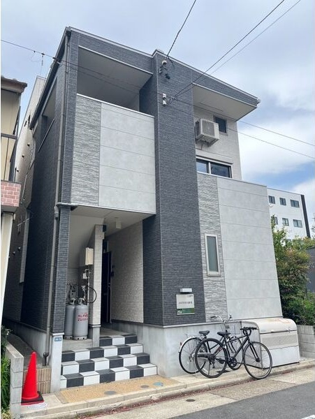 ASTERIA新栄の外観