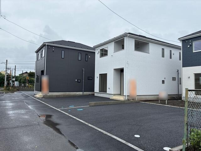 クレイドルガーデン宇都宮市東町第2　新築一戸建ての前面道路含む現地写真