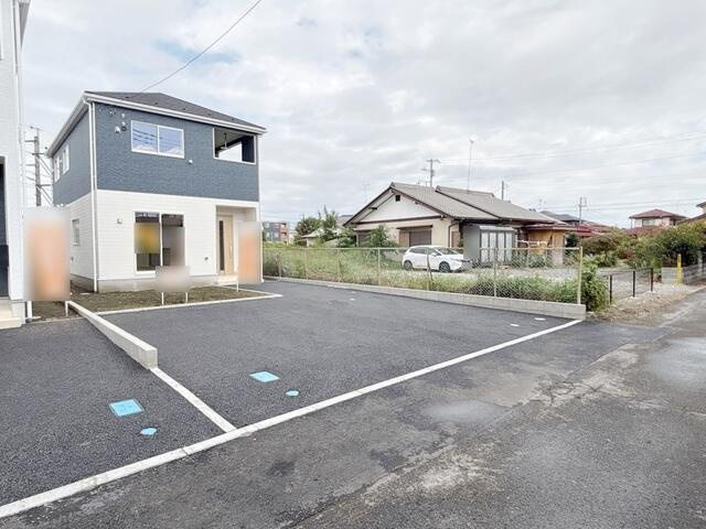 クレイドルガーデン宇都宮市東町第2　新築一戸建ての前面道路含む現地写真