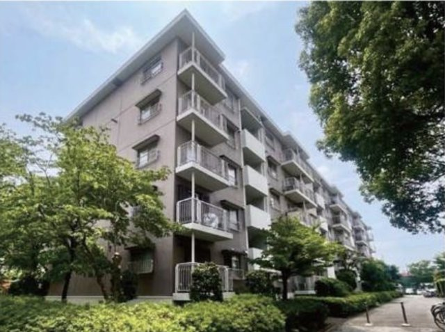 北柏ライフタウン松葉町5丁目第一団地19号棟の外観