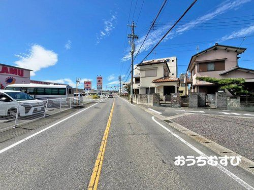 小牧市常普請1期(全2号地)の前面道路含む現地写真