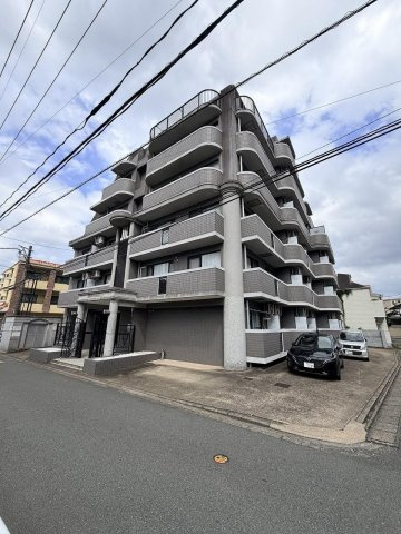 エステートモアPANO高宮の外観