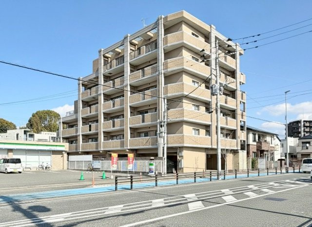 アルバガーデン飯倉中央の外観