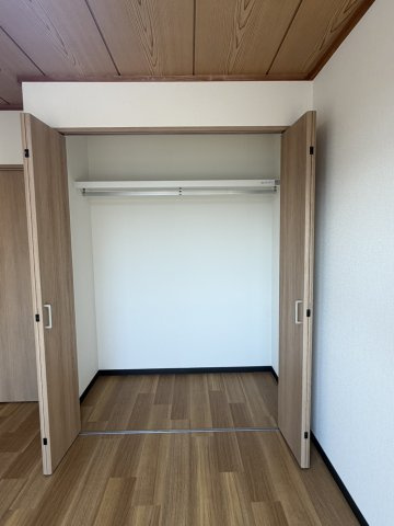 サンライズ末広1の収納