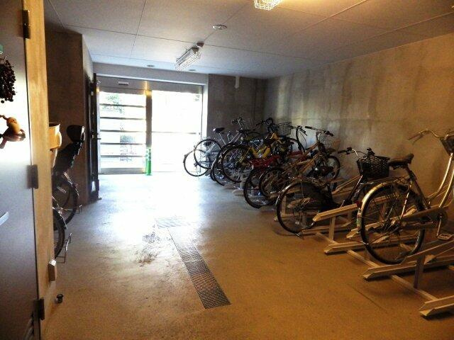 グランリビン千駄木の駐車場