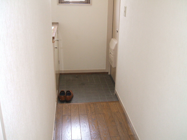 石川コーポの玄関|別部屋参考