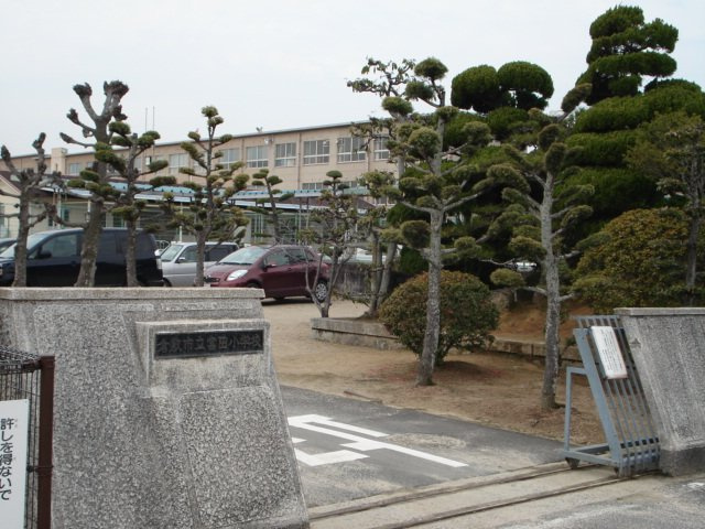 ブランディーユの周辺|倉敷市立富田小学校まで560ｍ