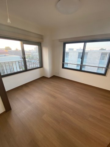 小出ビルの居間・リビング