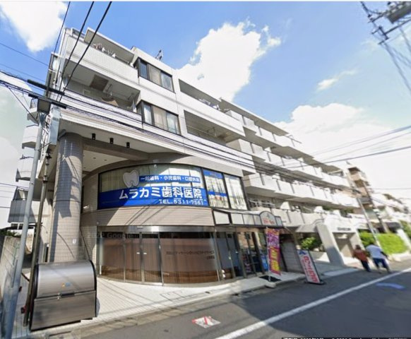 小出ビルの外観