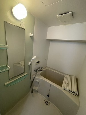 須賀マンションの浴室