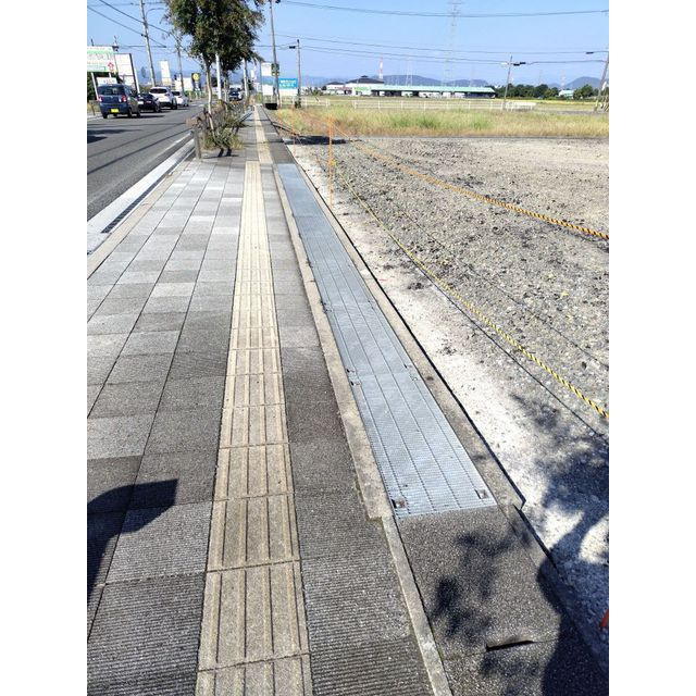 本巣郡北方町高屋白木１丁目の店舗一部の外観