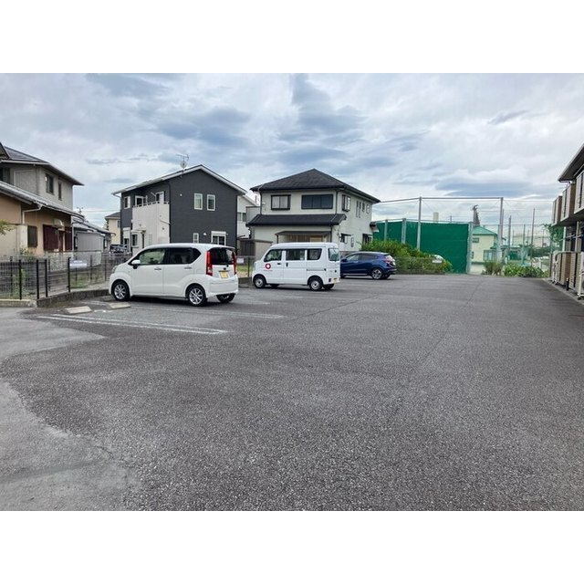 エトワールの駐車場