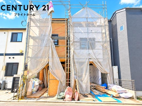 川崎市幸区紺屋町の新築一戸建の外観|同仕様物件もご案内をさせて頂きます。
お車でご自宅まで送迎承ります。