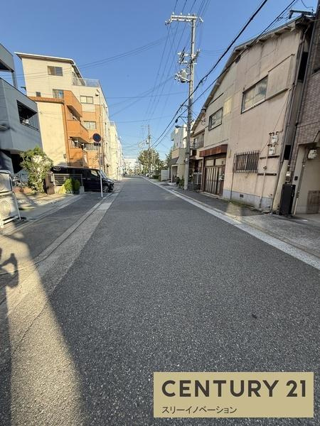 平尾4丁目中古戸建の前面道路含む現地写真