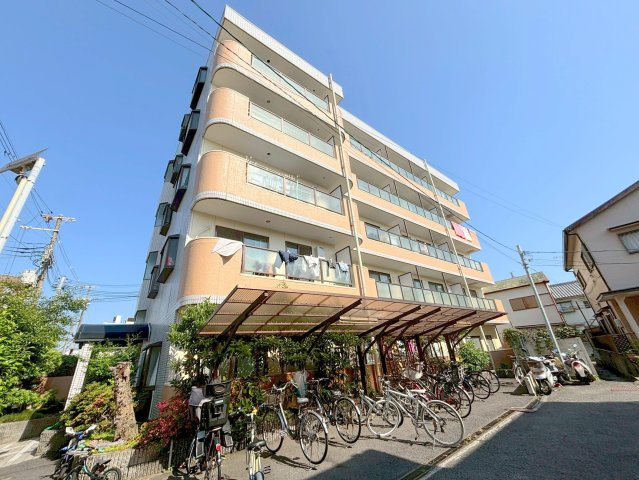 タクティ三津屋