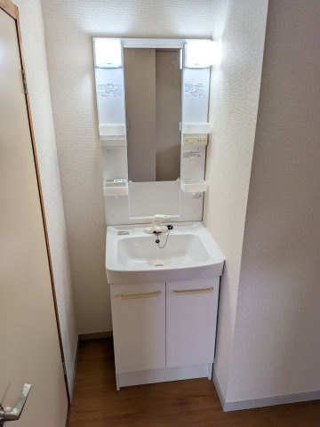 【洗面所】 | ドリームⅠ | 生活に欠かせない独立洗面台です