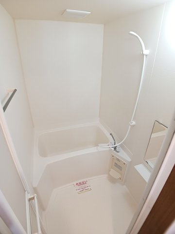 エクレール山本のトイレ|ゆったりとした空間のトイレです
