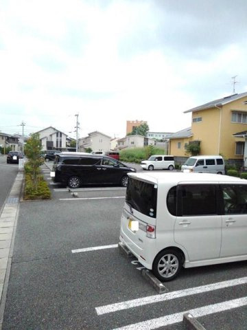 メゾン・ジェルメⅡの駐車場|駐車場です