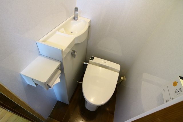 千代が丘2丁目戸建のトイレ