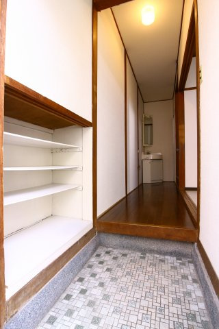 千代が丘2丁目戸建の玄関