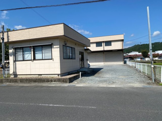 【外観】 | 前面道路からの事務所・倉庫