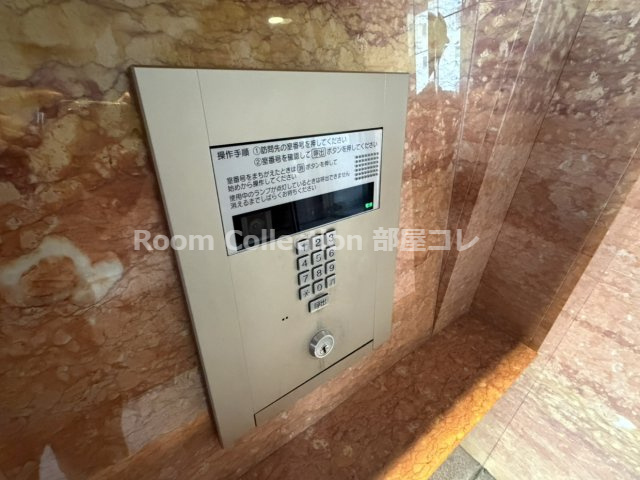 プレサンス名古屋駅前グランヴィルのエントランス|※同物件他部屋写真
反転、色違いの場合有
現況優先