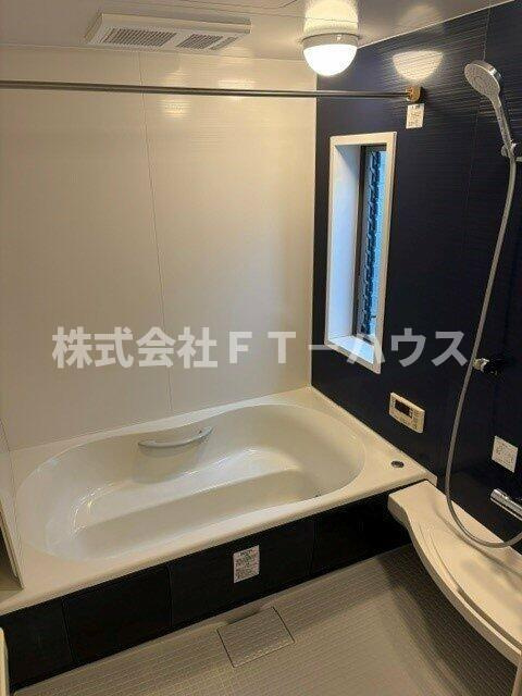 欠真間二丁目テラスハウスの浴室