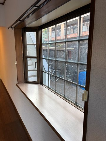 １０２号室は出窓はありません♪
