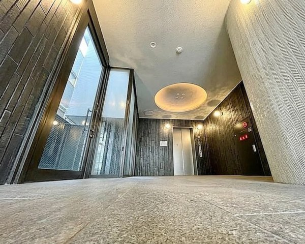 グランヴォワール昭和町のロビー