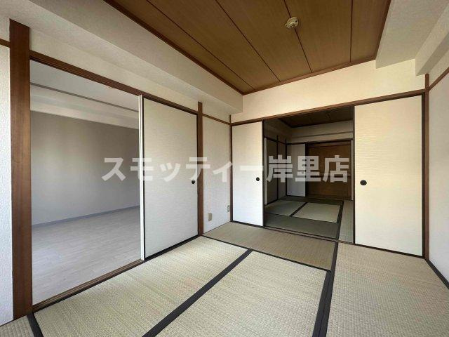 北畠西清川ビルの内装