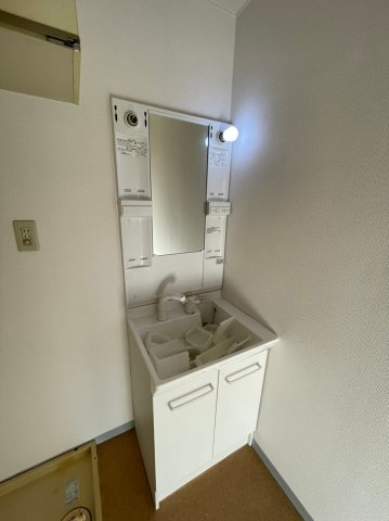 ハイツアイの洗面所