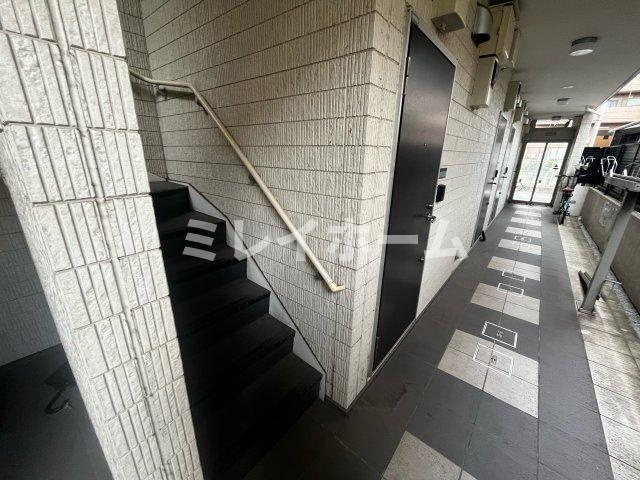 ウェルスクエア蒲田EASTのロビー