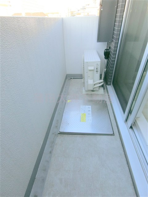 スカイコートグレース西六郷のバルコニー