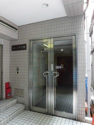 【エントランス】
