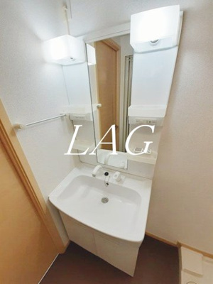 【洗面所】 | プラティーク六町 | 洗面台です。