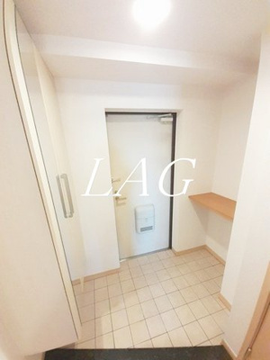 【玄関】 | プラティーク六町 | 玄関です。