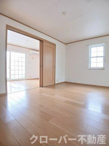 グランドハイツ北館の居間・リビング
