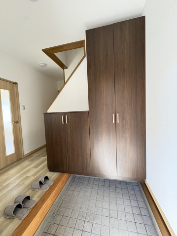 東野2丁目戸建ての玄関