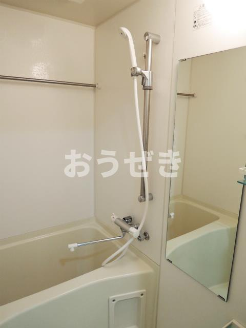 エクセル東神奈川の浴室