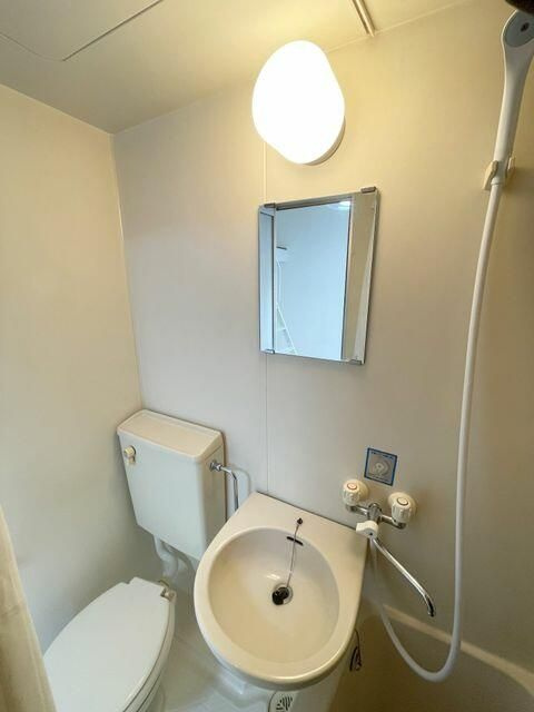 所沢市北所沢町のアパートの洗面所