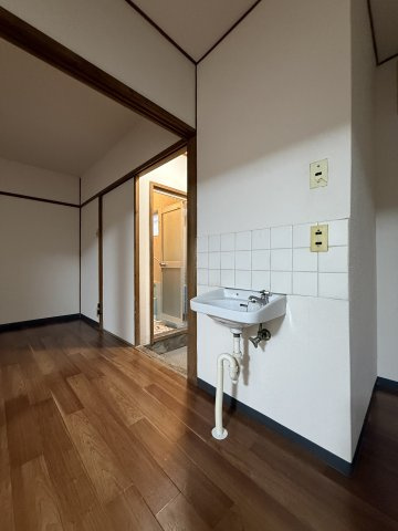中央マンションの洗面所