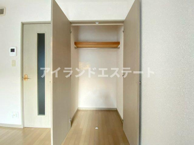 ドミトリ駒沢　バストイレ別　駅近　角部屋の収納