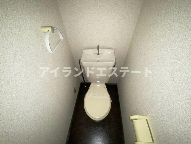 ドミトリ駒沢　バストイレ別　駅近　角部屋のトイレ