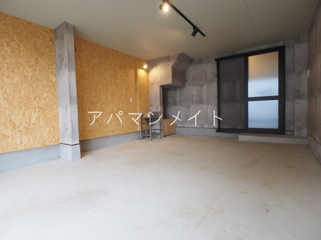 【駐車場】 | ホビーベース東戸塚 | 専用ガレージがあります！