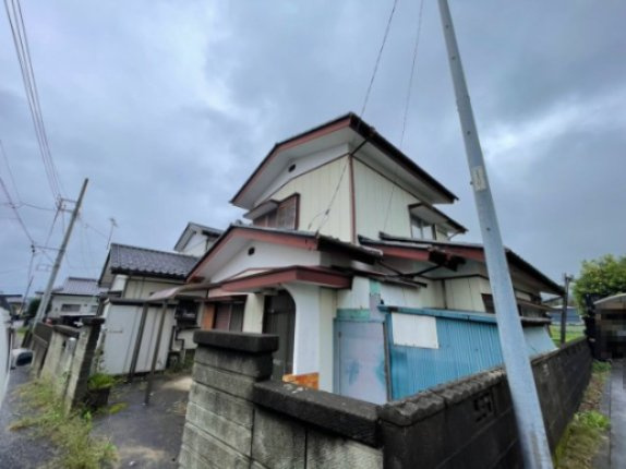 高萩市大字島名　和室　5DKの外観|きれいな外観です