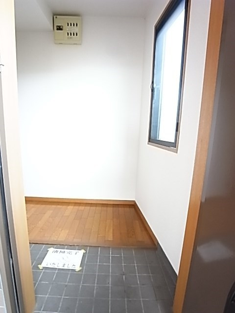 リバーコート湊川PartⅡの玄関
