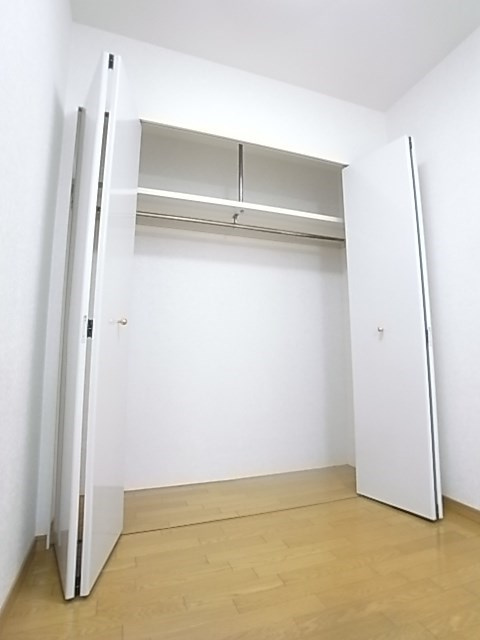 ワコーレ新神戸カデンツァの収納