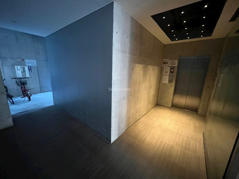 アドバンス心斎橋NEXTUREのロビー