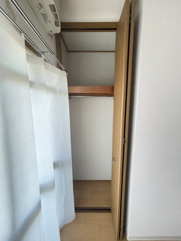 ルネシティ新在家南町１号棟の収納
