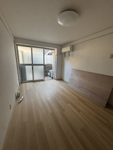 ル・パレ本山中の寝室